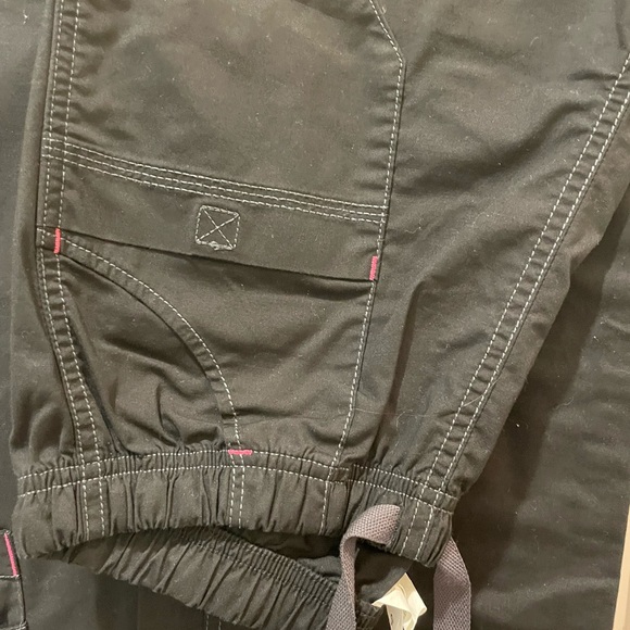 Wonder flex black scrubs set Sz S and S tall - Picture 7 of 7